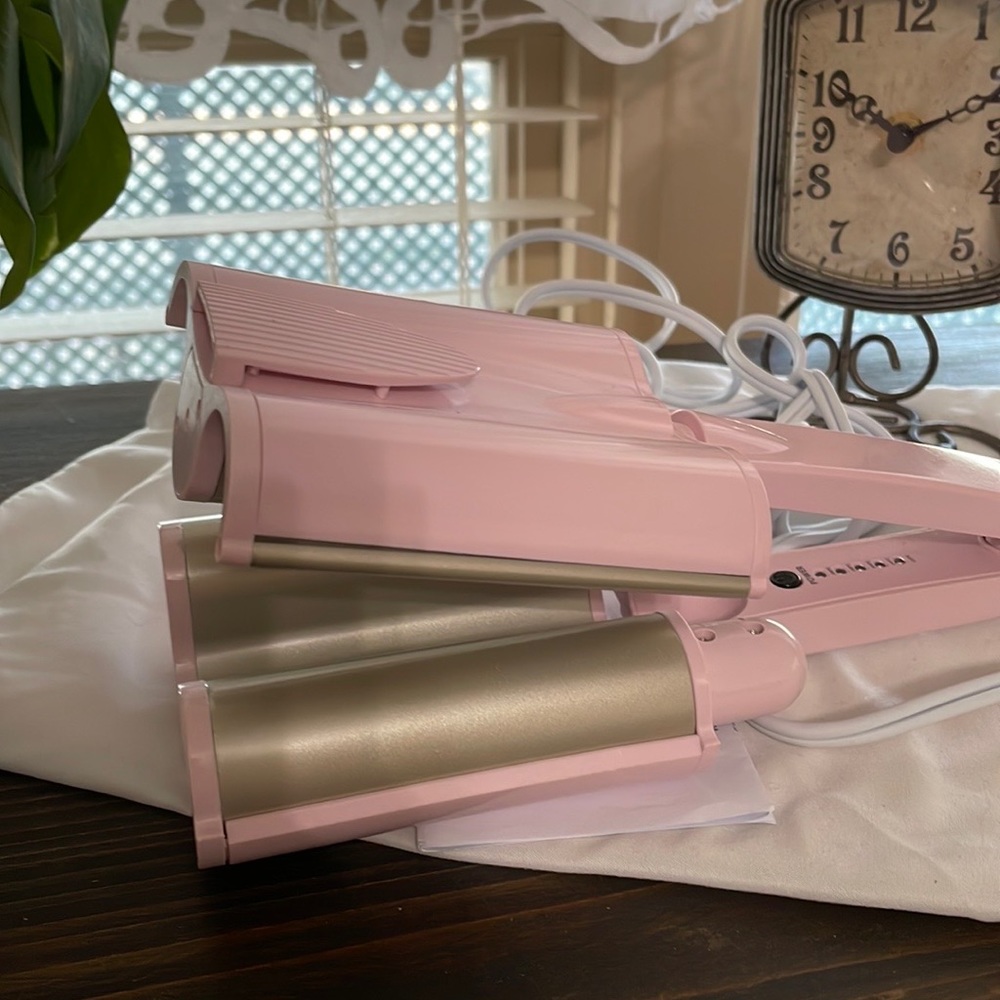 Tsuyagla Jindin 3 barrell hair curler
